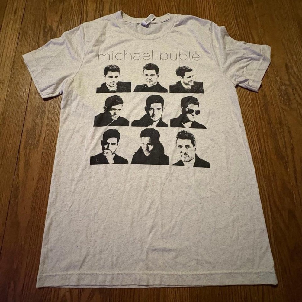 Michael Buble T Shirt Men's Crew Neck Gray Short Sleeve Graphic Tee Size M